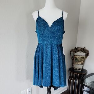 B Darlin Junior Glitter Sleeveless V Neck Dress